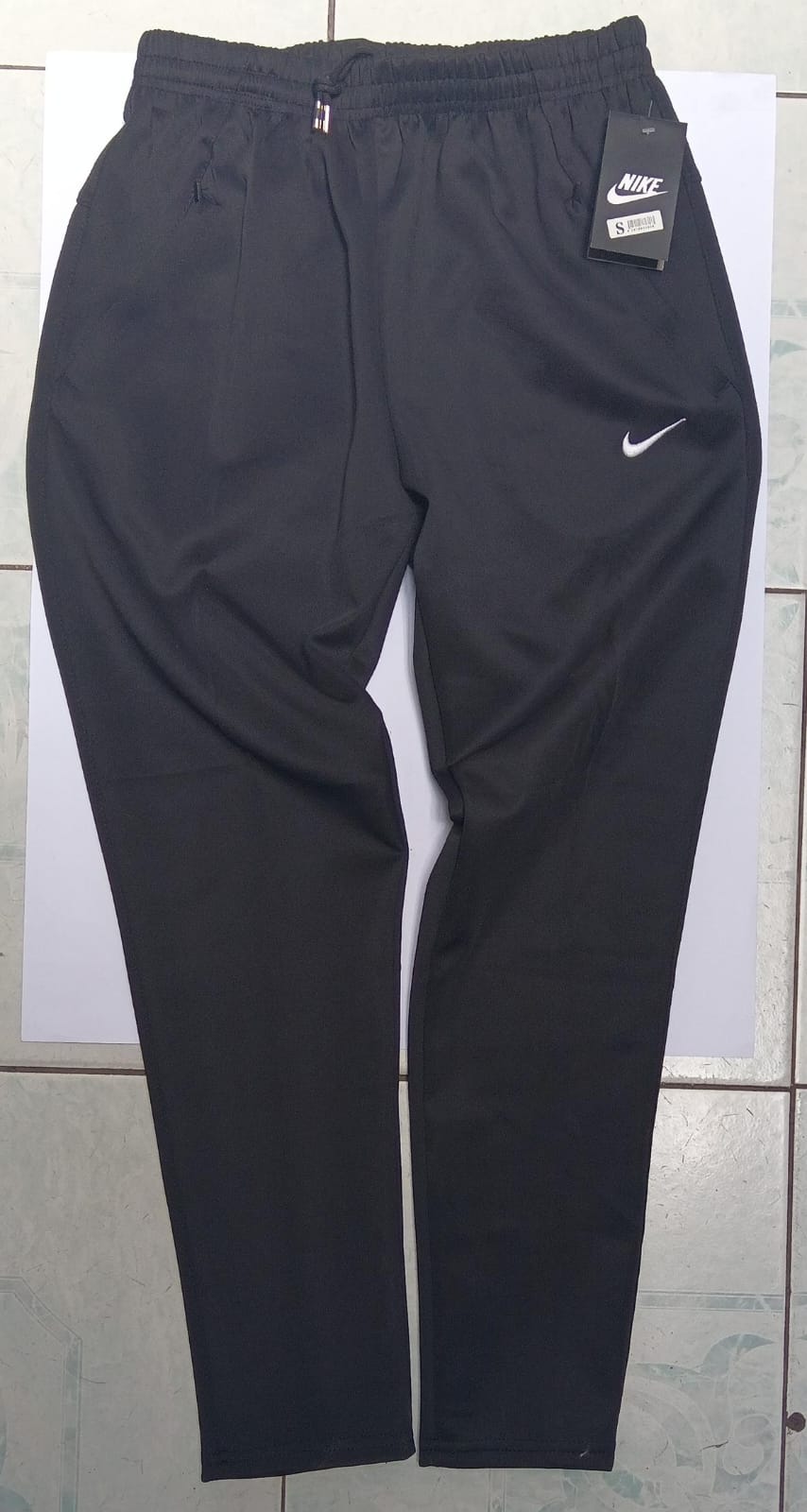 Pantalón Deportivo Nike Negro – Talla CH