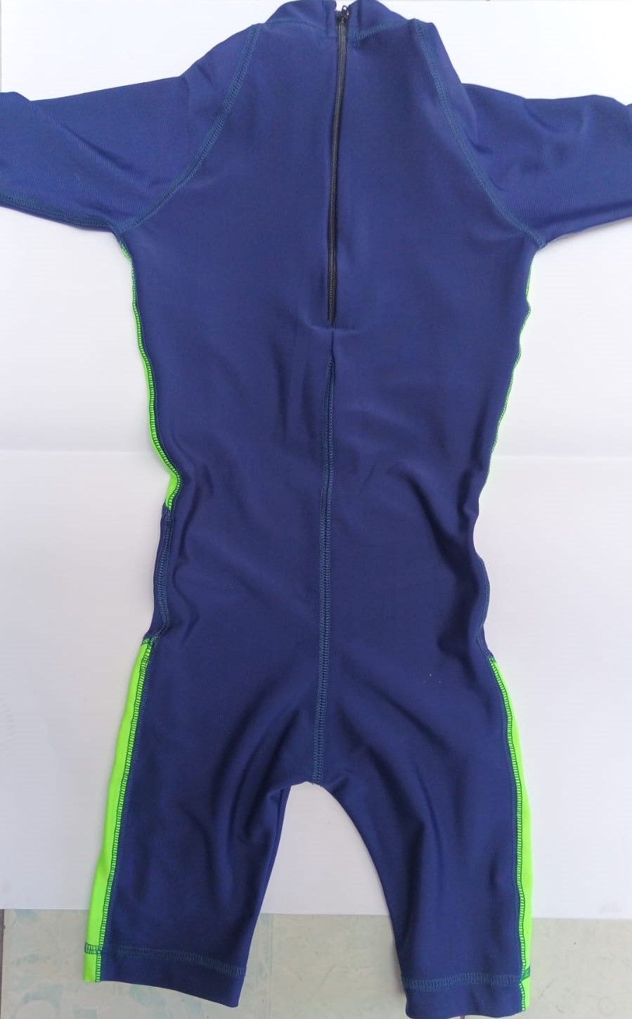 Buzo de Natación Infantil Nimble Verde Lima y Azul.