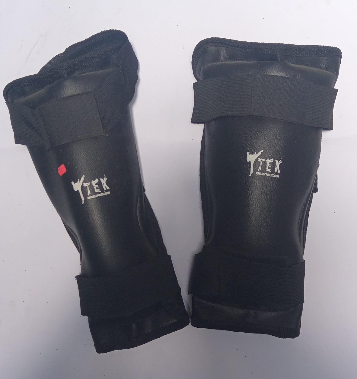 Espinilleras de Taekwondo TEK